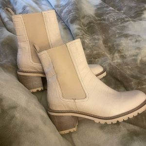 Seychelles Far Fetched size8